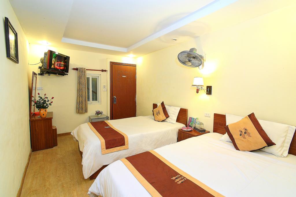Hanoi Zesty Hotel Room photo