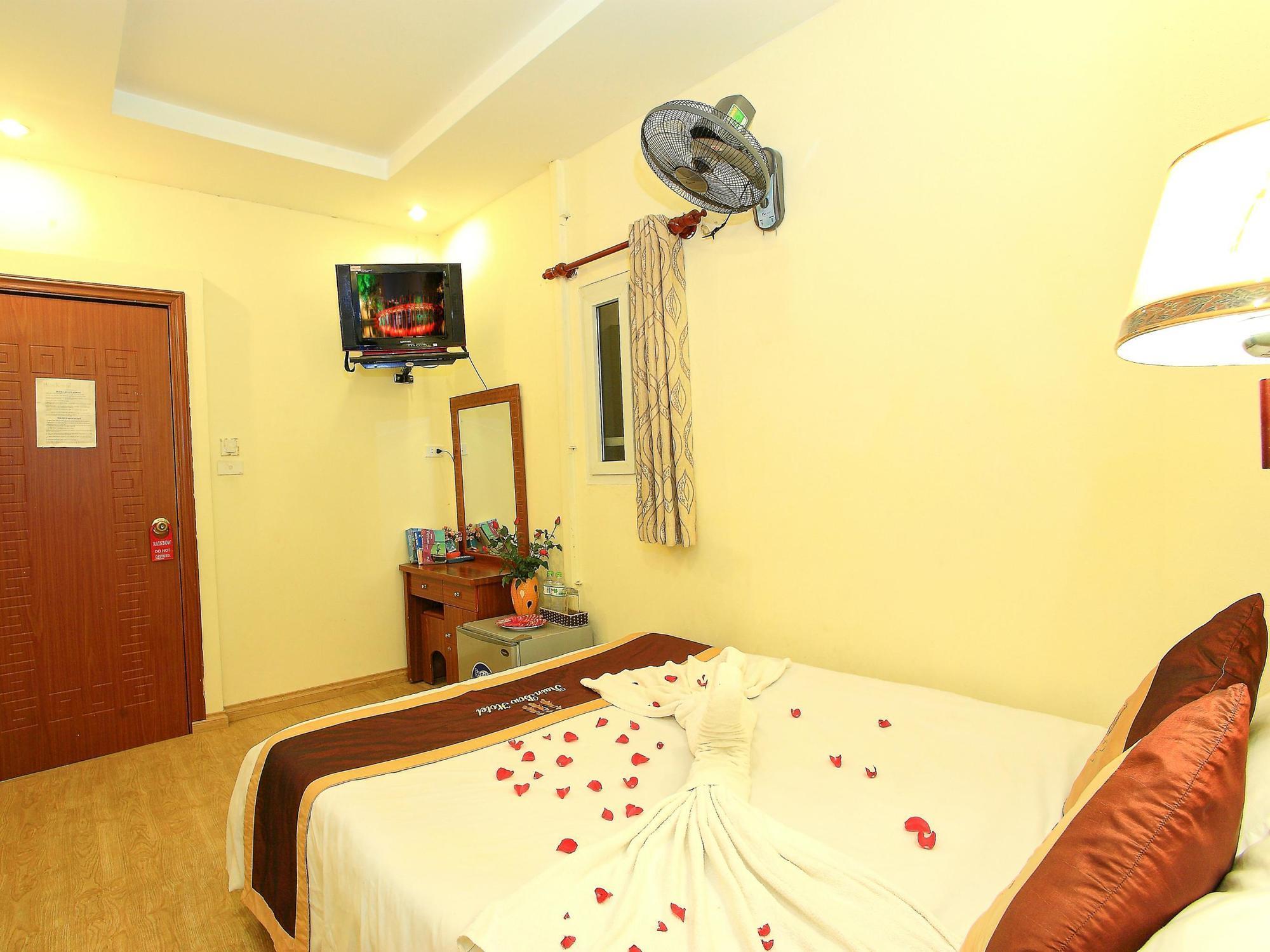 Hanoi Zesty Hotel Exterior photo